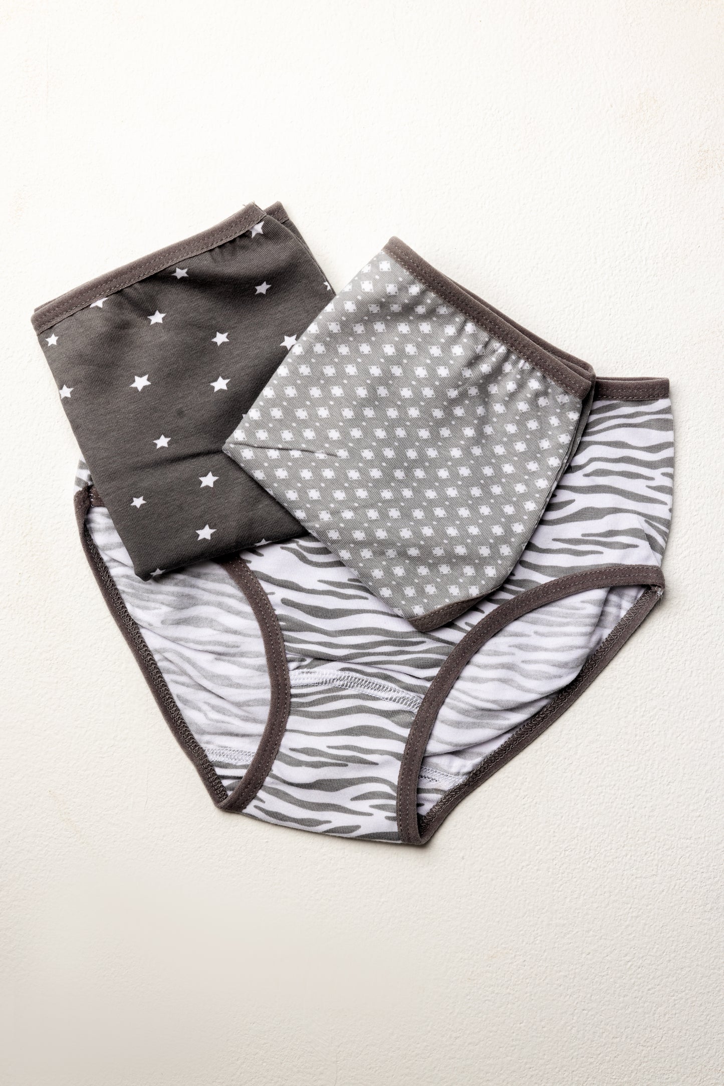 Pack Of 3 Picese Comfy Panties MultiColoure For Girls