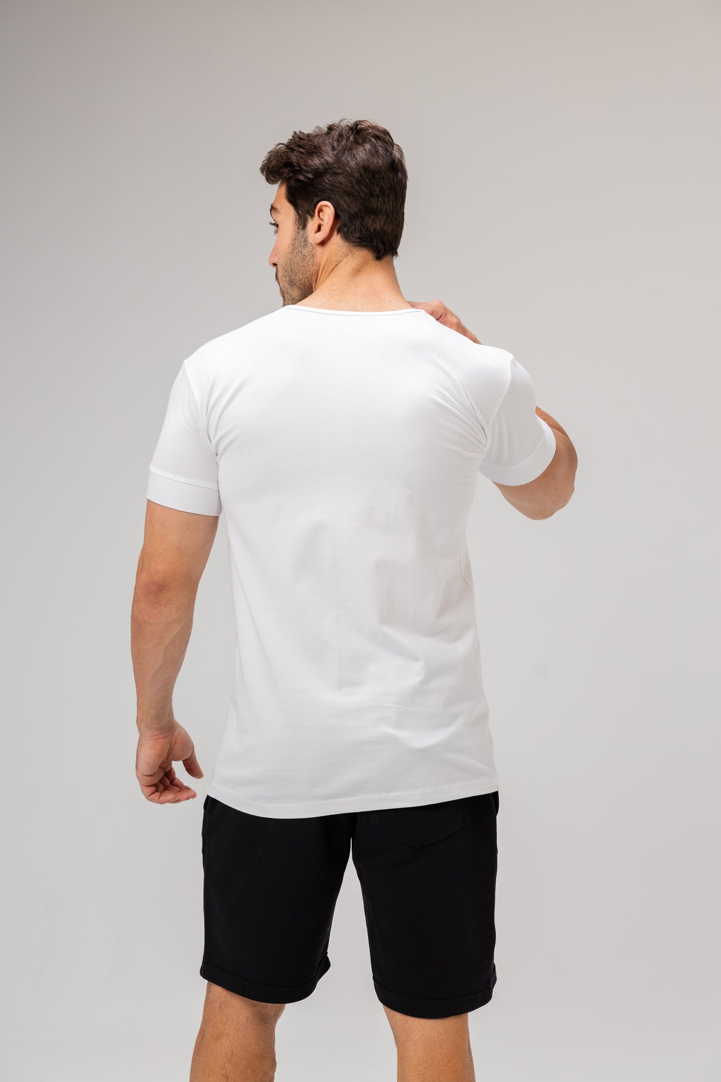 A Pack Of 6 Pieces Contain From ( 6 Half Sleeve UnderShirt) White For Men
