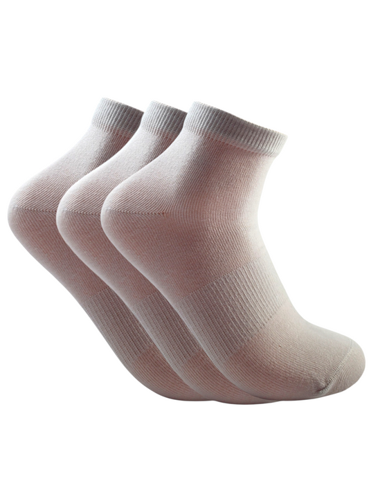 A Pack Of Short Socks Plain White, 3 Pieces For Women&Kids